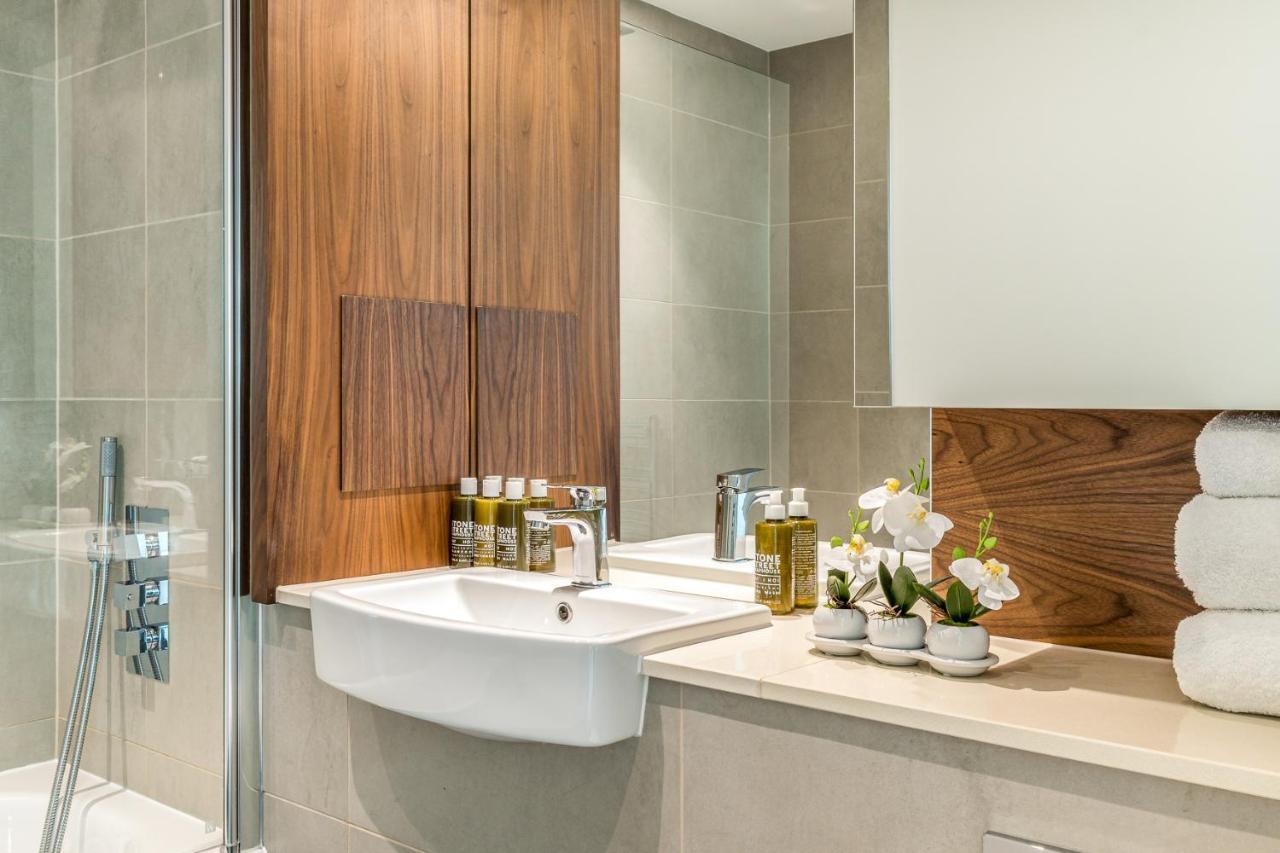 Urban Rest Canary Wharf Apartments Лондон Екстериор снимка