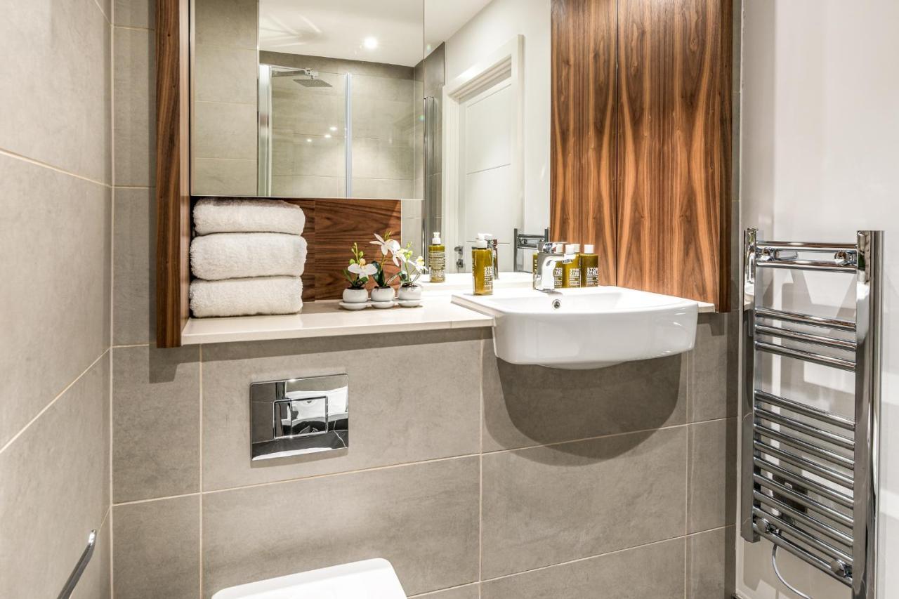 Urban Rest Canary Wharf Apartments Лондон Екстериор снимка